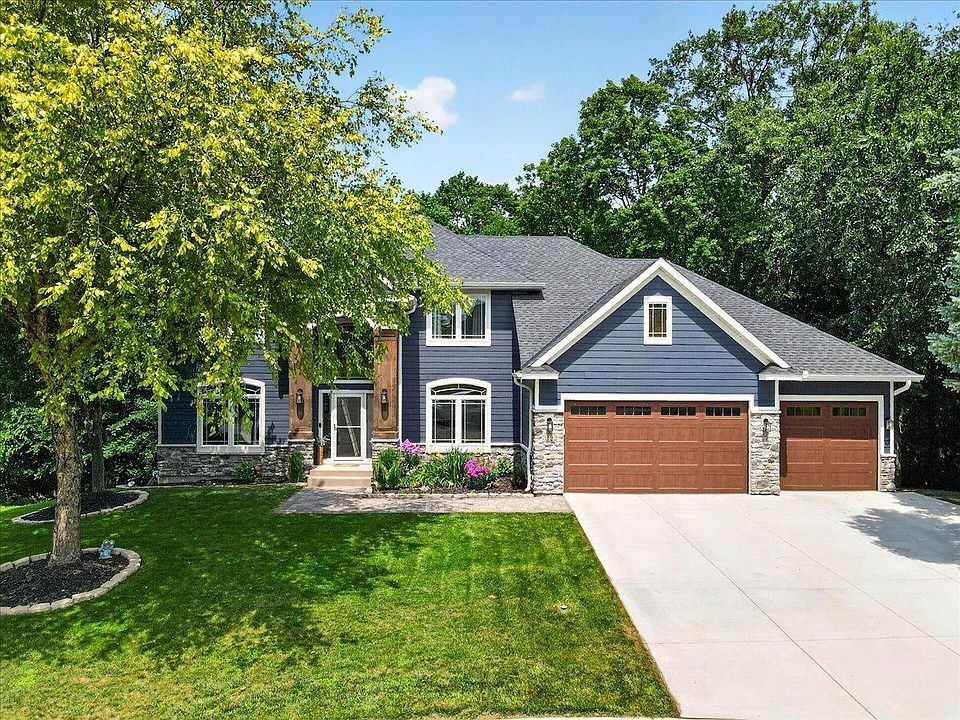 1st image of 3122 Shady Cove Point NW