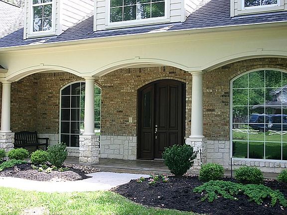 3rd image of 10634 Clubhouse Cir