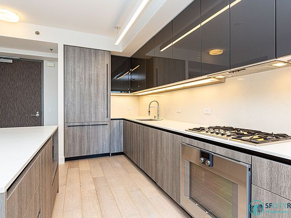 4th image of 338 Main St Unit 20F