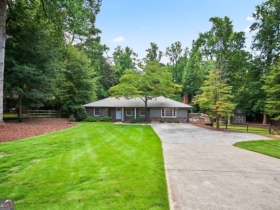 1st image of 4000 Lower Roswell Rd
