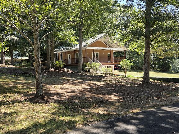 2nd image of 779 Mount Zion Rd