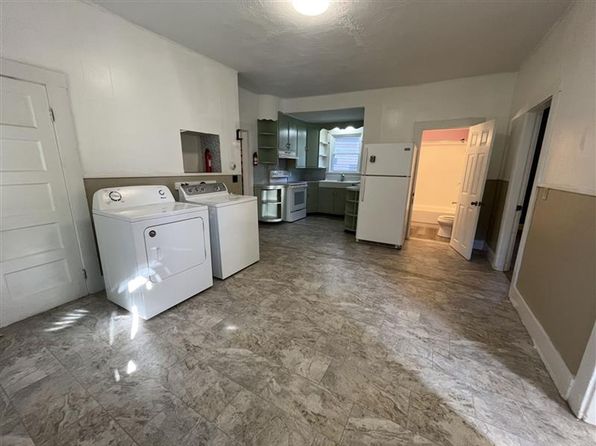 6 Squire St #2