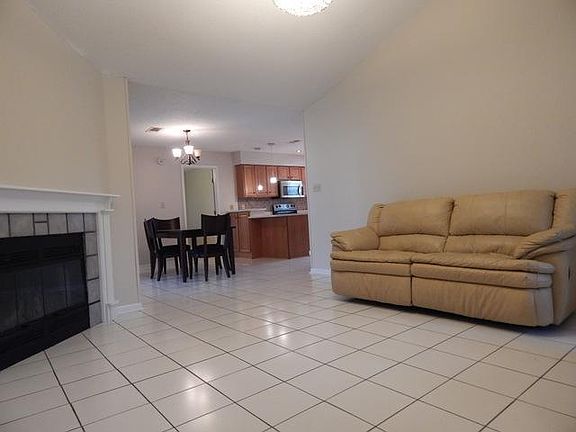 3rd image of 5845 Bethelridge Cir