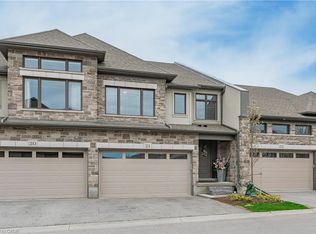 271 Grey Silo Rd #21, Waterloo, ON N2K 0E9