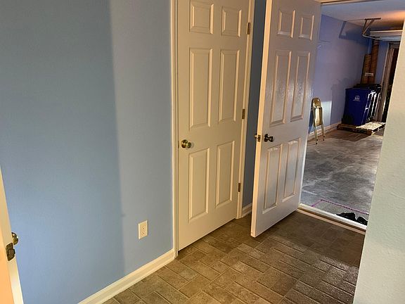 4th image of 187 Crete Ct