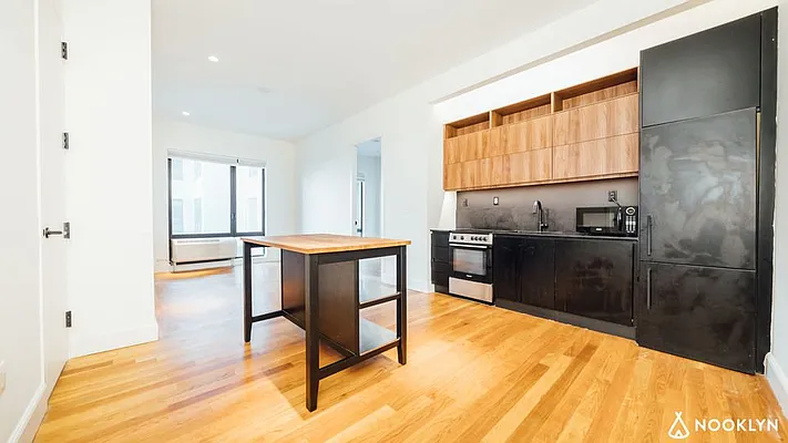 Rented by Nooklyn NYC LLC | media 137