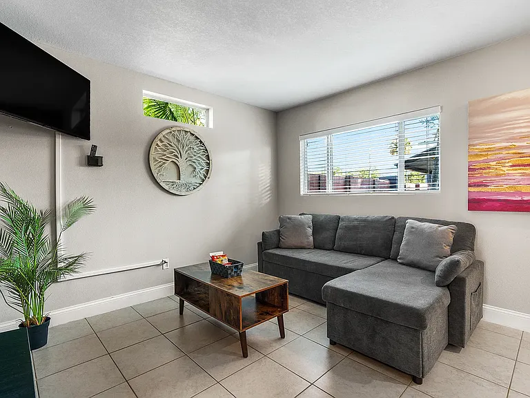202 N Fremont Ave #1 — Photo 7