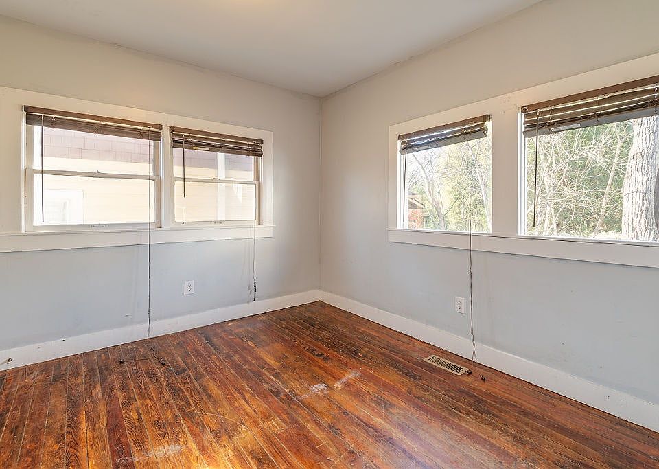 Front left bedroom, opens to living room