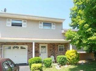 155 Rosewood Ln, Port Reading, NJ