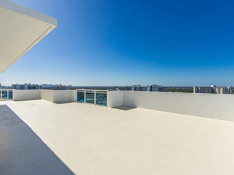 3430 Galt Ocean Dr #1 — Photo 37
