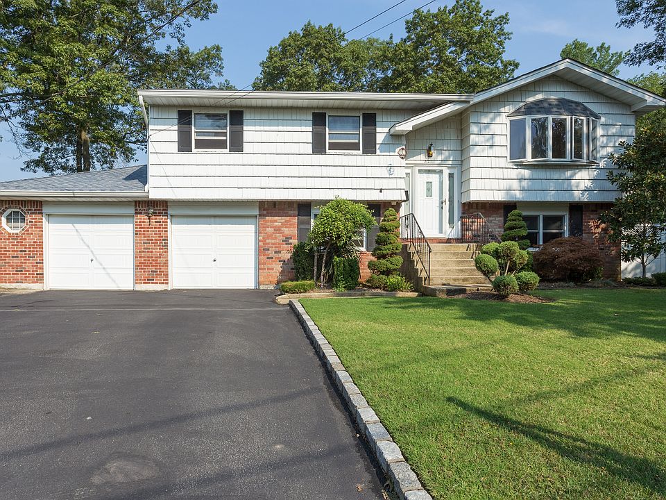 1st image of 82 Magro Dr