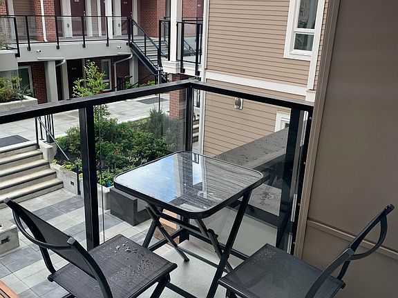 4th image of 4882 Slocan St #206