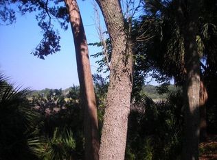 122 Compass Point Dr, Saint Simons Island, GA 31522