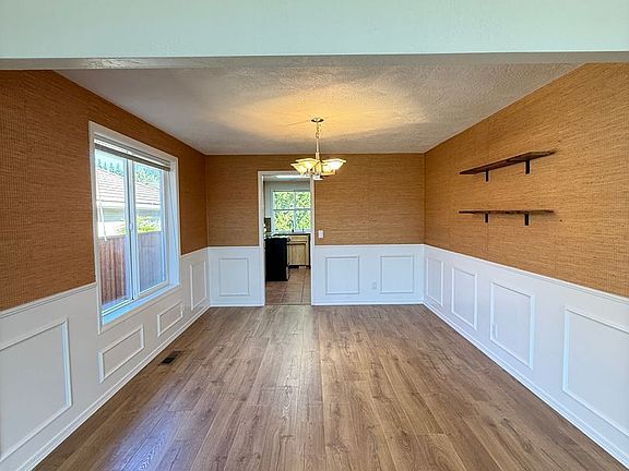 5th image of 2491 Greenfield Ct