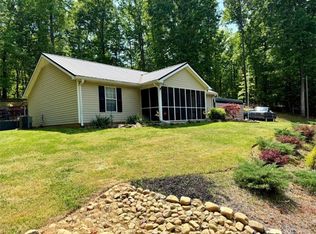 35 Edgewater Dr, Griffin, GA 30223