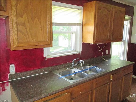 3rd image of 26451 Zeman Ave