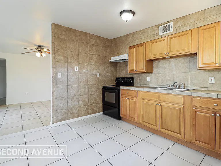 9295 Starkey Rd — Photo 7