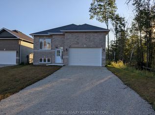 6 Joanne Cres S, Clearview, ON L9Z 0S2