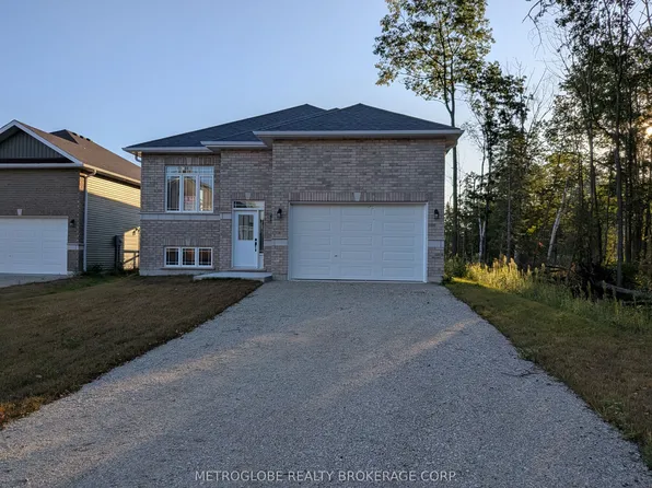 6 Joanne Cres S, Clearview, ON L9Z 0S2