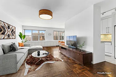 20 East 9th Street