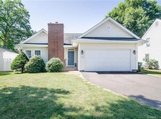 121 Maple Ave, Windsor, CT 06095