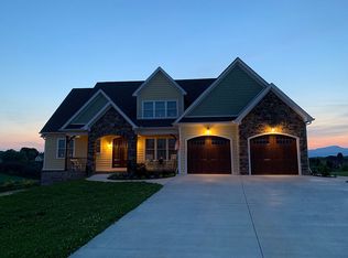 1295 Bradford Crossing Pl, Goode, VA 24556