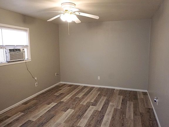 2nd image of 1902 Kewanee Ave APT 3