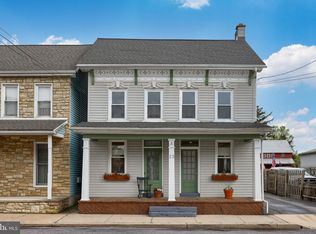 23 N Reamstown Rd, Stevens, PA 17578