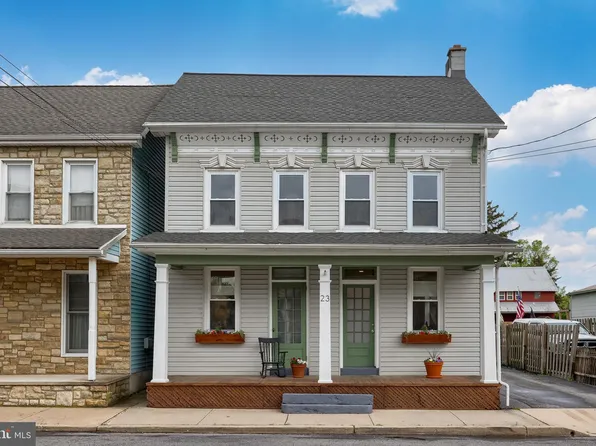 23 N Reamstown Rd, Stevens, PA 17578