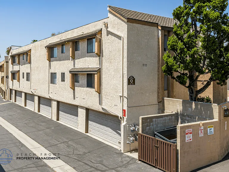 Rollingwood Apartments — Photo 16