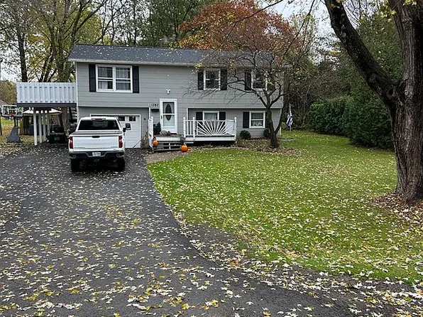 1787 Crandall Ave, Kendall, NY 14476