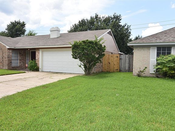 3rd image of 1374 Gentle Bend Dr