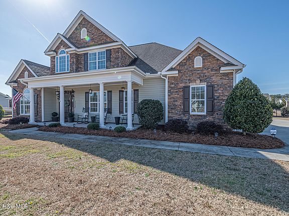 3rd image of 3054 Fernleaf Drive