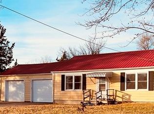 908 W Helm St, Brookfield, MO 64628