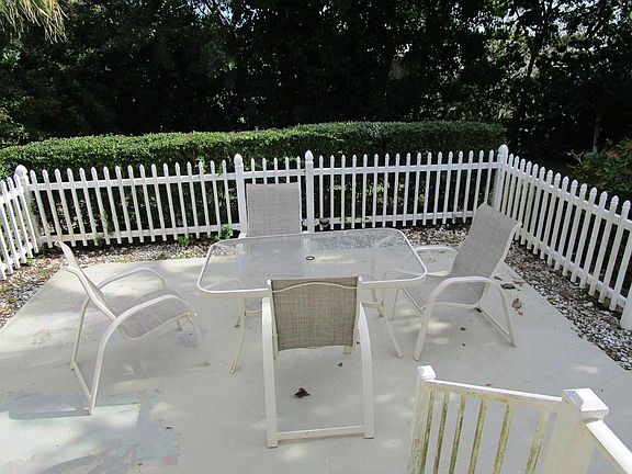 4th image of 7757 SE Continental Dr