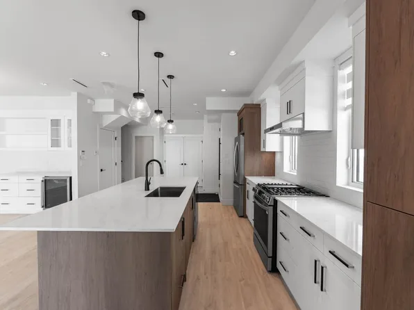 840 Grenfell Ave #4, Kelowna, BC V1Y 5J4