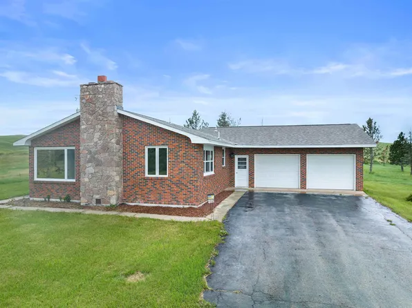 10937 Brickhouse Ln, Belle Fourche, SD 57717