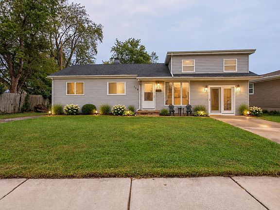 3rd image of 114 E Manor Dr