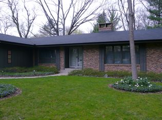 2608 Hampden Ct, Rockford, IL 61107