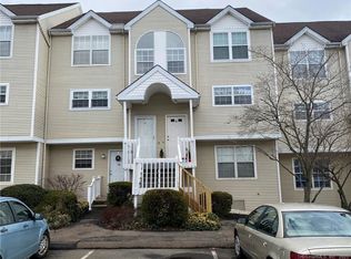 2390 State St APT 7F, Hamden, CT 06517