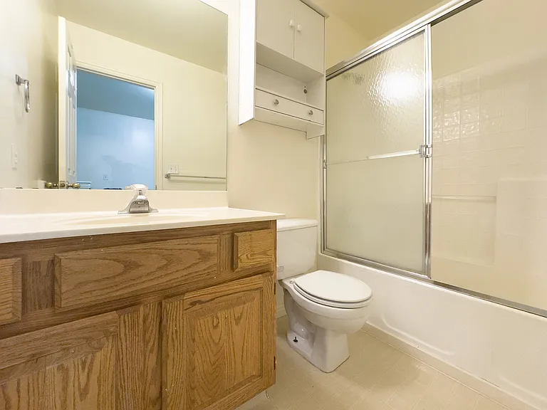 312 W 500 N — Photo 14