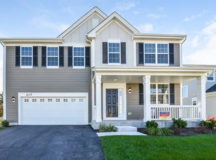 217 Pawtucket Ave, Elgin, IL 60124