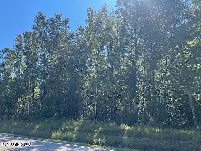 2nd image of Clermont Blvd