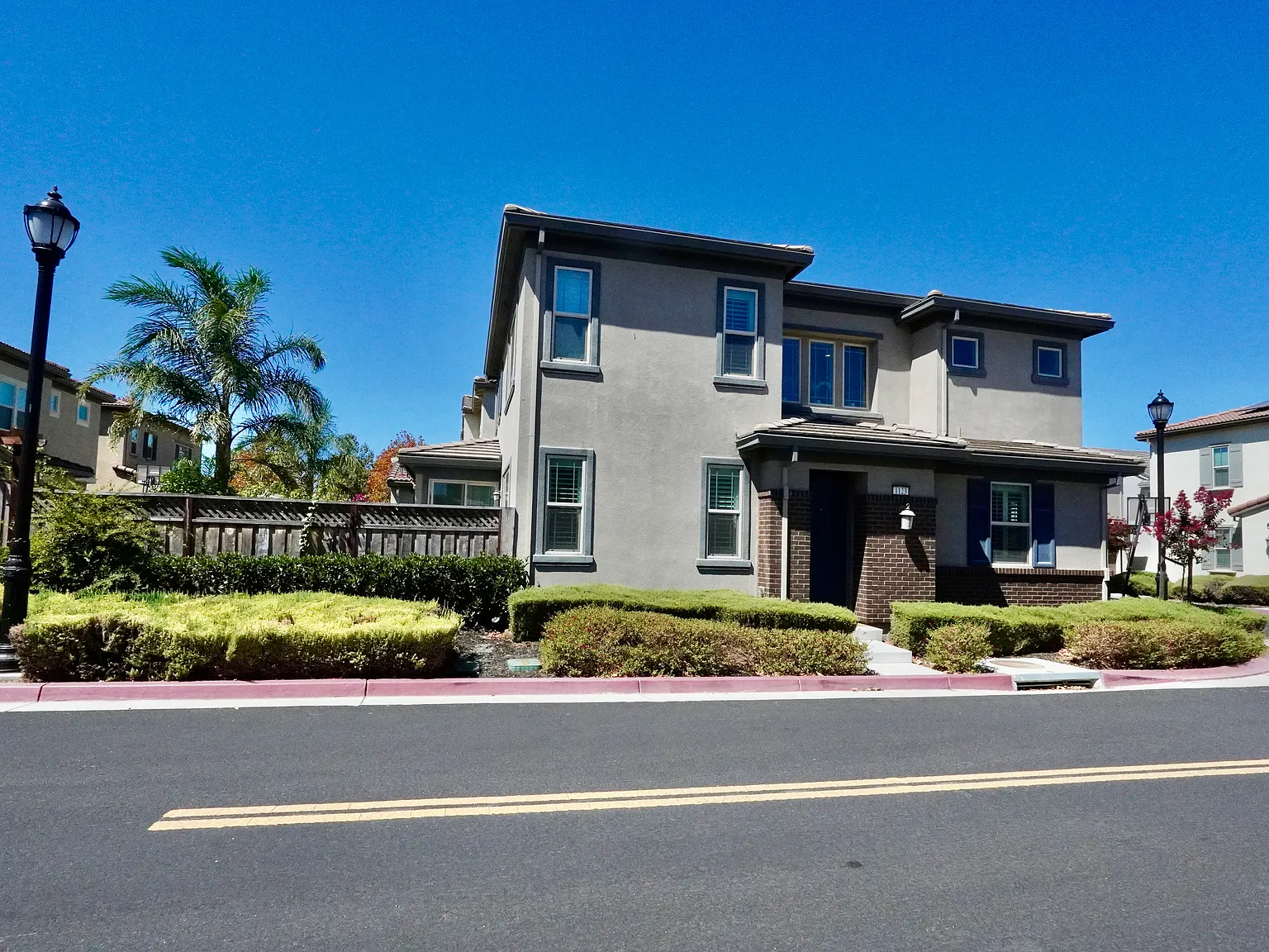 3 bed, 2.5 bath, 1778 sqft, $2,995 — Photo 1