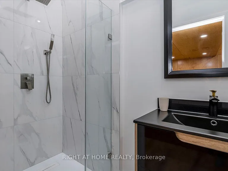 405 Limerick St — Photo 23