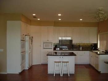 2nd image of 325 Camino Bailen