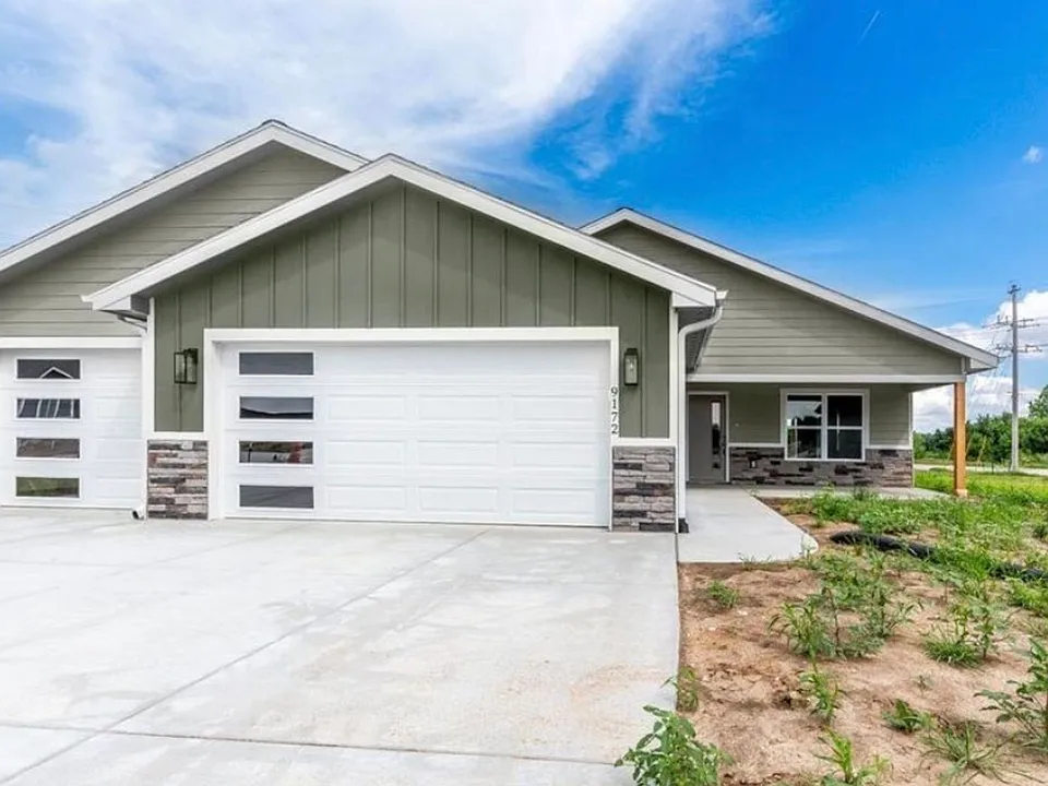 9172 Grammar Ct
