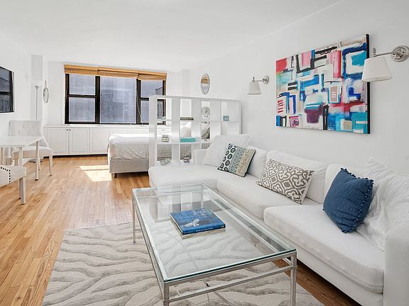 2nd image of 130 E 18th St APT 8M