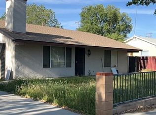 1118 E Campus Way, Hemet, CA 92543
