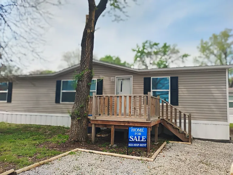 161 Rainbow Dr — Photo 17